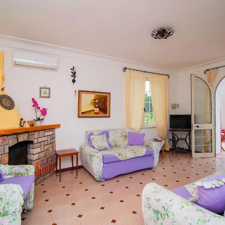 Fontanarosa By Interhome Hébergement de vacances